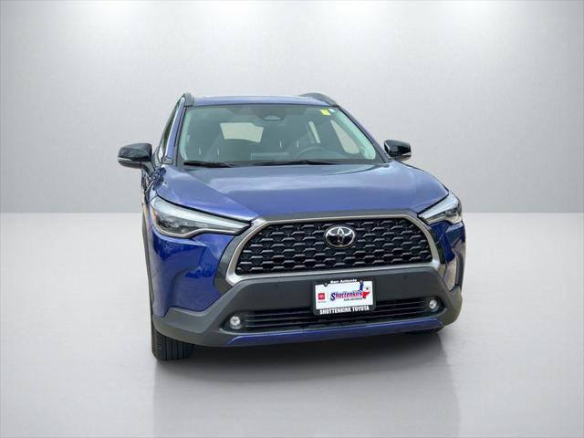 Certified 2025 Toyota Corolla Cross XLE w/ Convenience Package FWD image 2