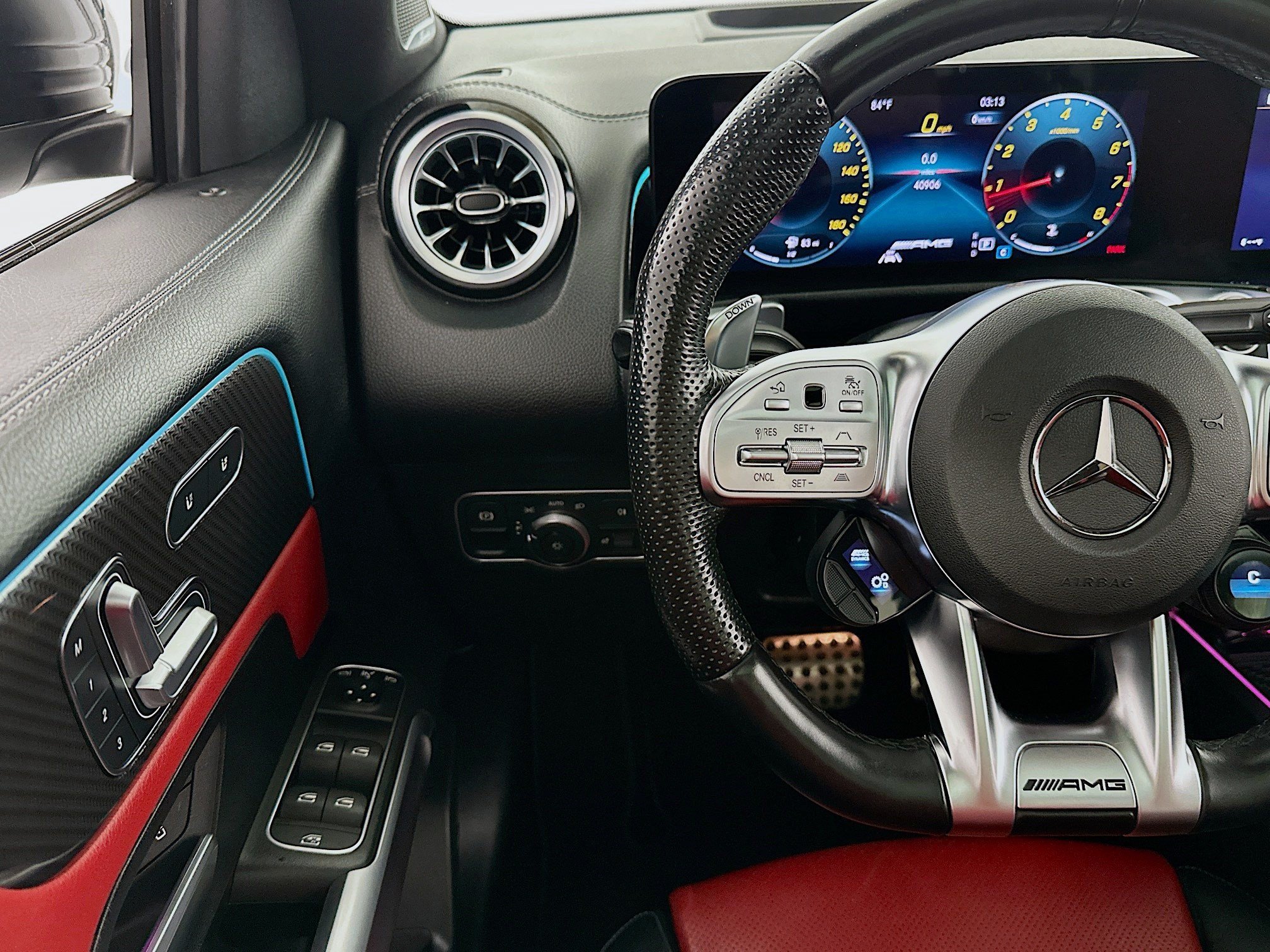 Used 2022 Mercedes-Benz GLB 35 AMG 4MATIC image 10