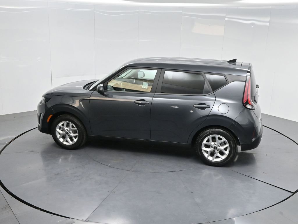 Used 2023 Kia Soul LX w/ LX Technology Package image 52