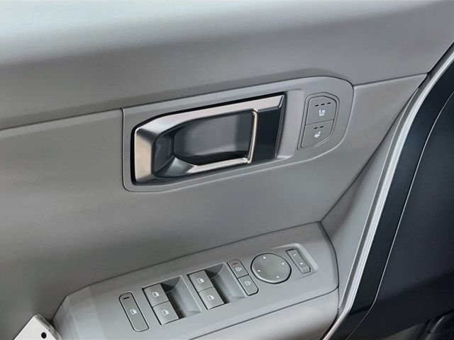 New 2027 Kia Seltos X-Line S w/ X-Line S Premium Package AWD/4WD image 17
