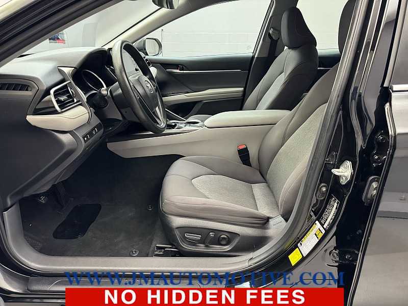 Used 2023 Toyota Camry LE image 12