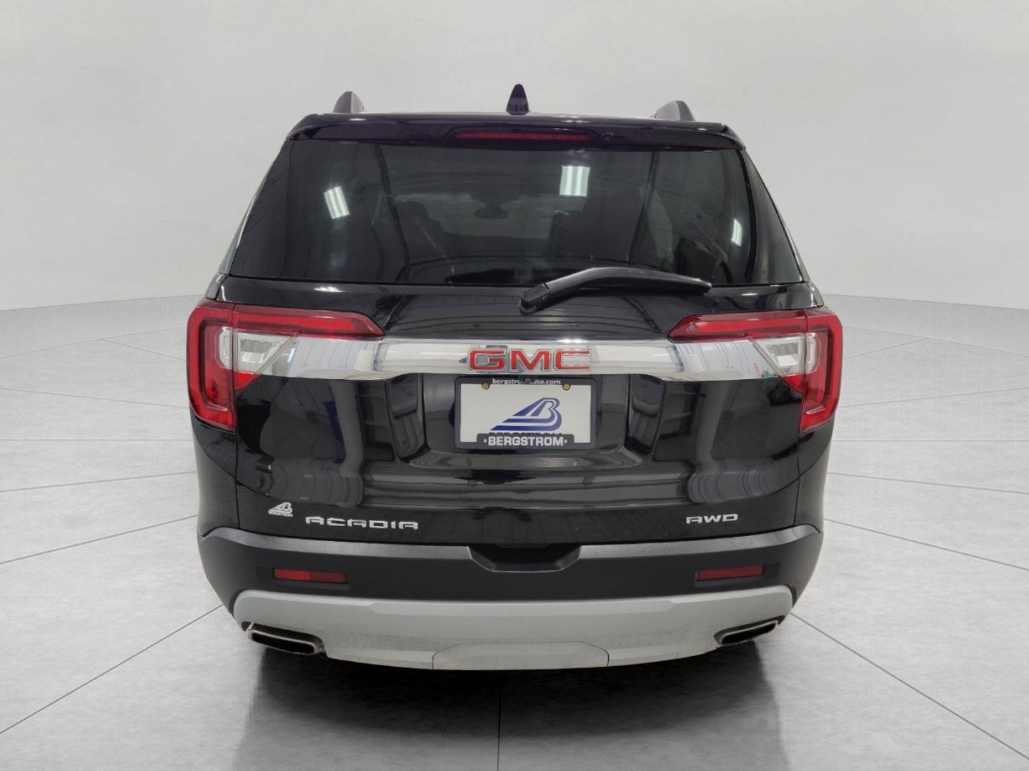 Used 2023 GMC Acadia SLE w/ Driver Convenience Package image 26