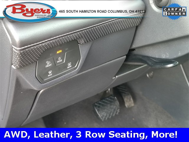 Used 2025 Volkswagen Atlas SE image 13
