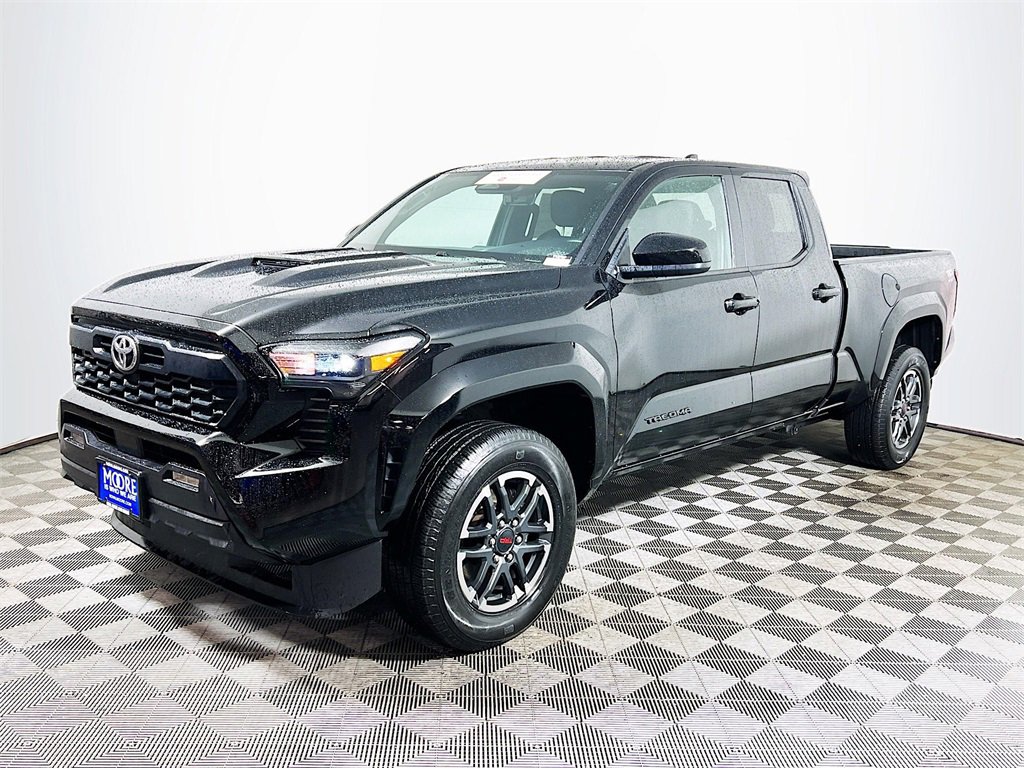 Certified 2024 Toyota Tacoma TRD Sport image 4