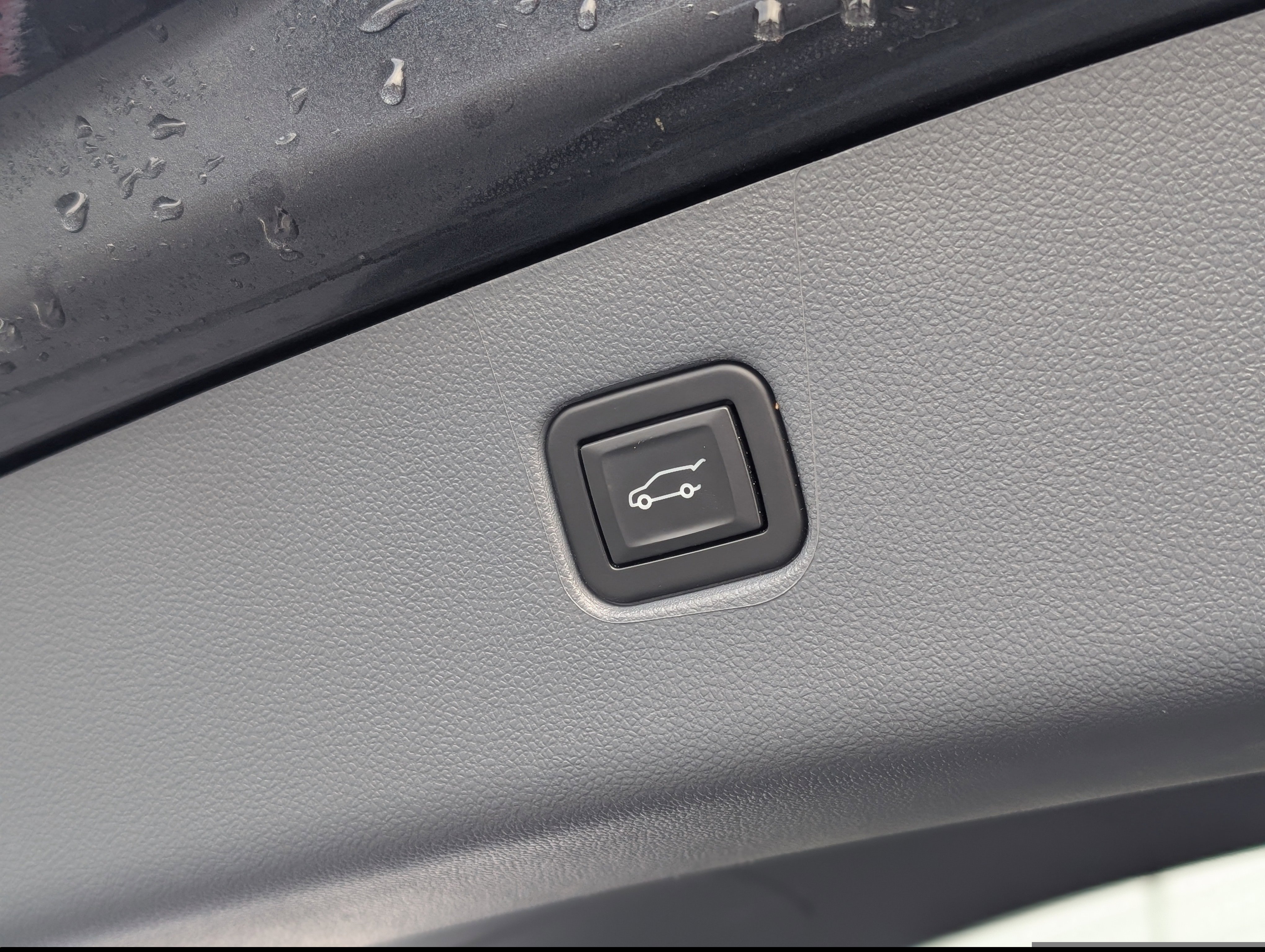 Used 2022 Chevrolet Blazer LT image 38