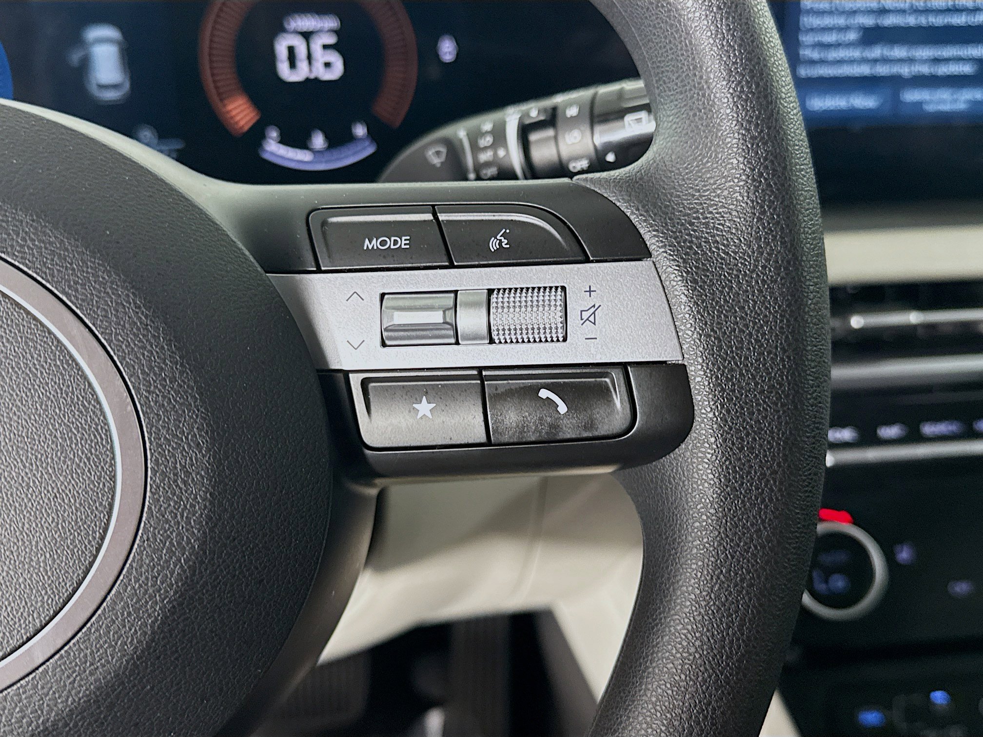 Used 2025 Hyundai Tucson SEL FWD image 15