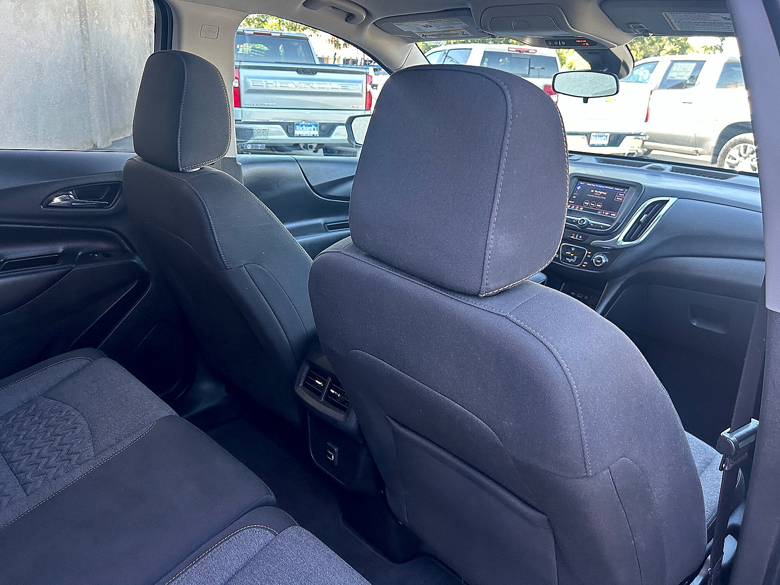 Used 2023 Chevrolet Equinox LT FWD image 26