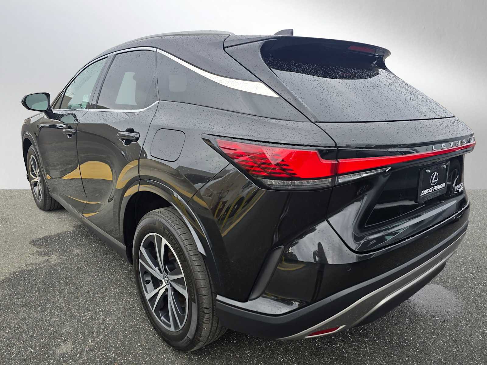 Used 2023 Lexus RX 350 Premium w/ Accessory Package AWD/4WD image 5