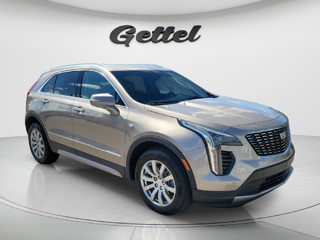 Used 2023 Cadillac XT4 Premium Luxury w/ Enhanced Visibility Package FWD image 1