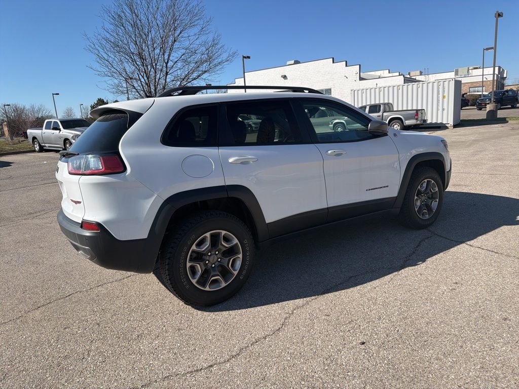 Used 2019 Jeep Cherokee Trailhawk w/ Cold Weather Group AWD/4WD image 7