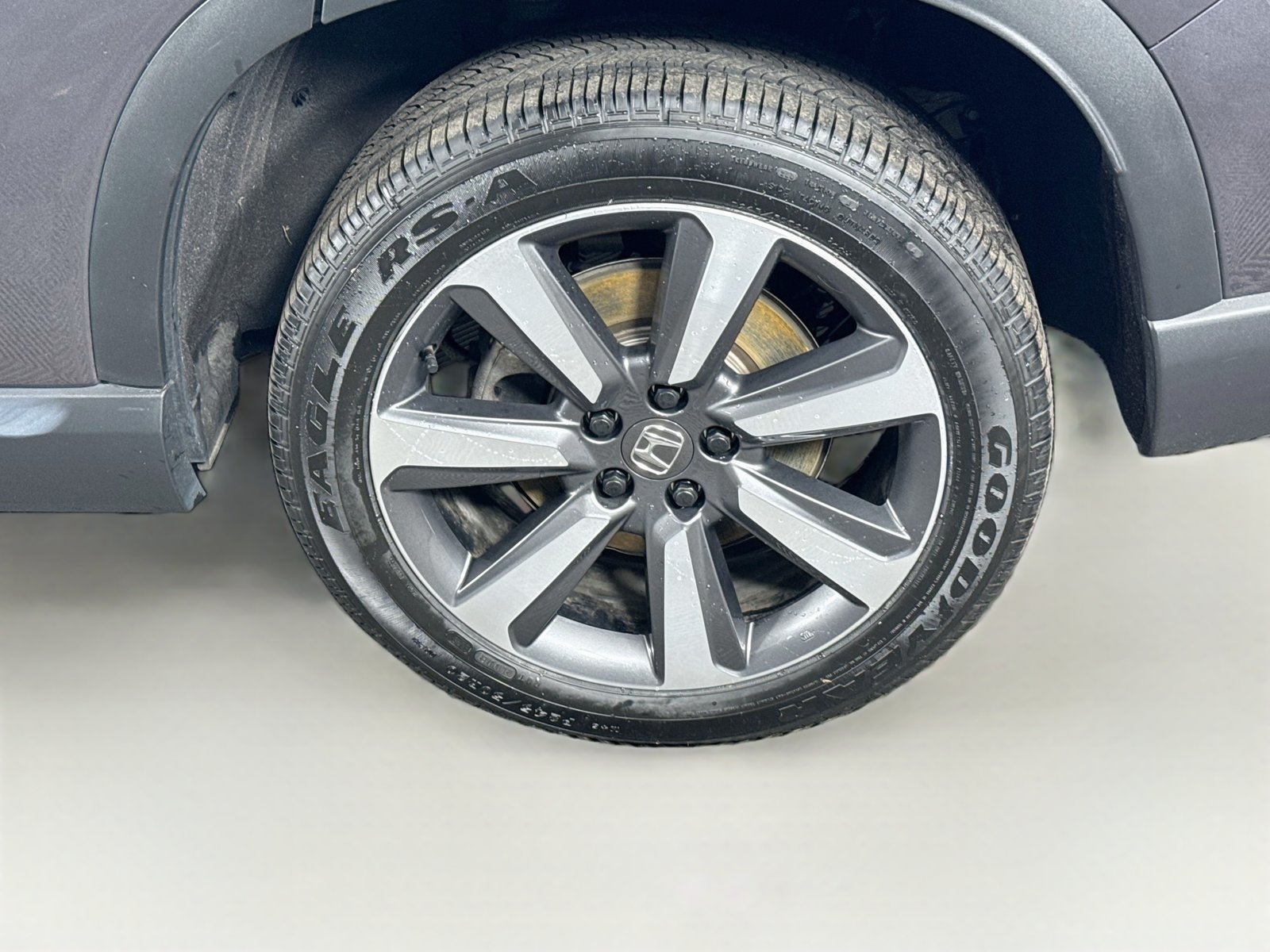 Used 2024 Honda Pilot Touring image 9