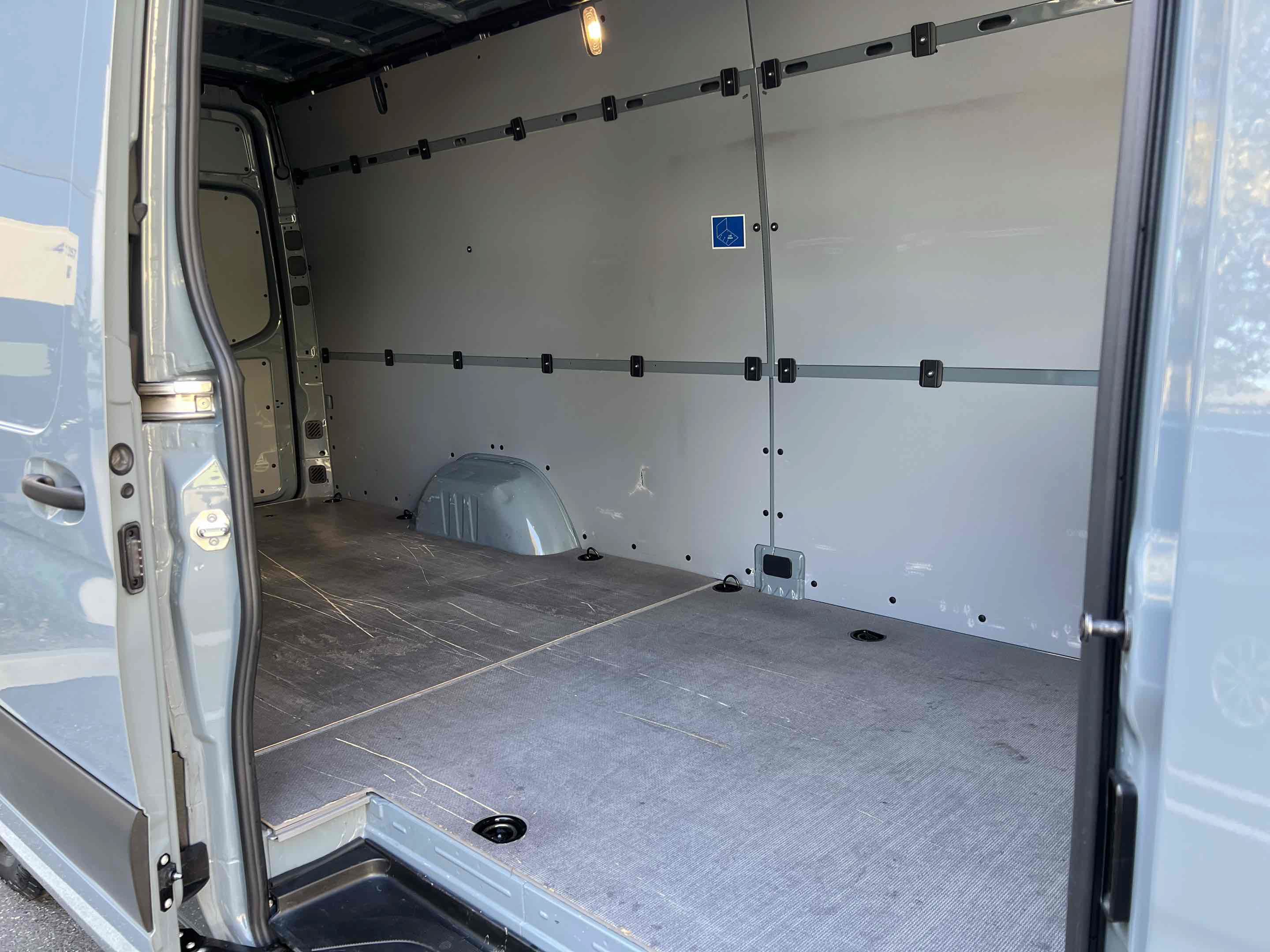 Used 2024 Mercedes-Benz Sprinter 2500 image 62