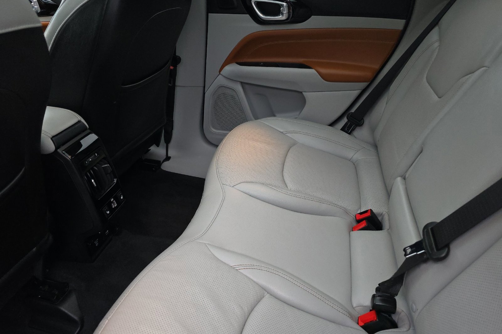 Used 2022 Jeep Compass Limited w/ Elite Group image 16