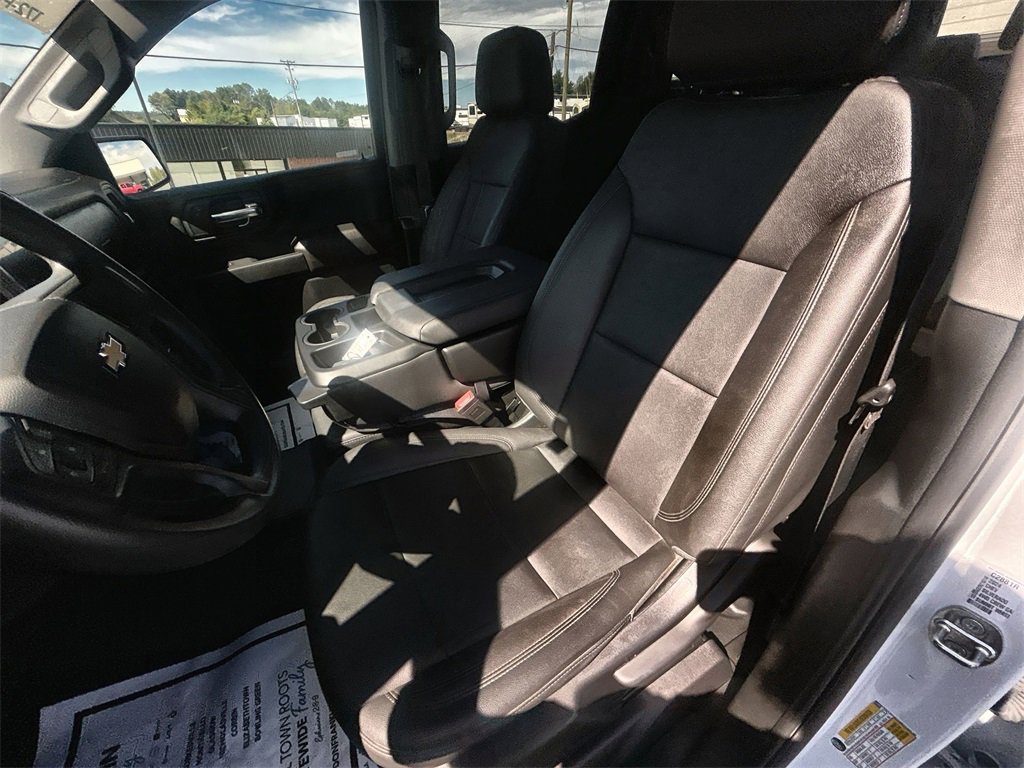 Used 2024 Chevrolet Silverado 1500 W/T w/ WT Value Package image 17
