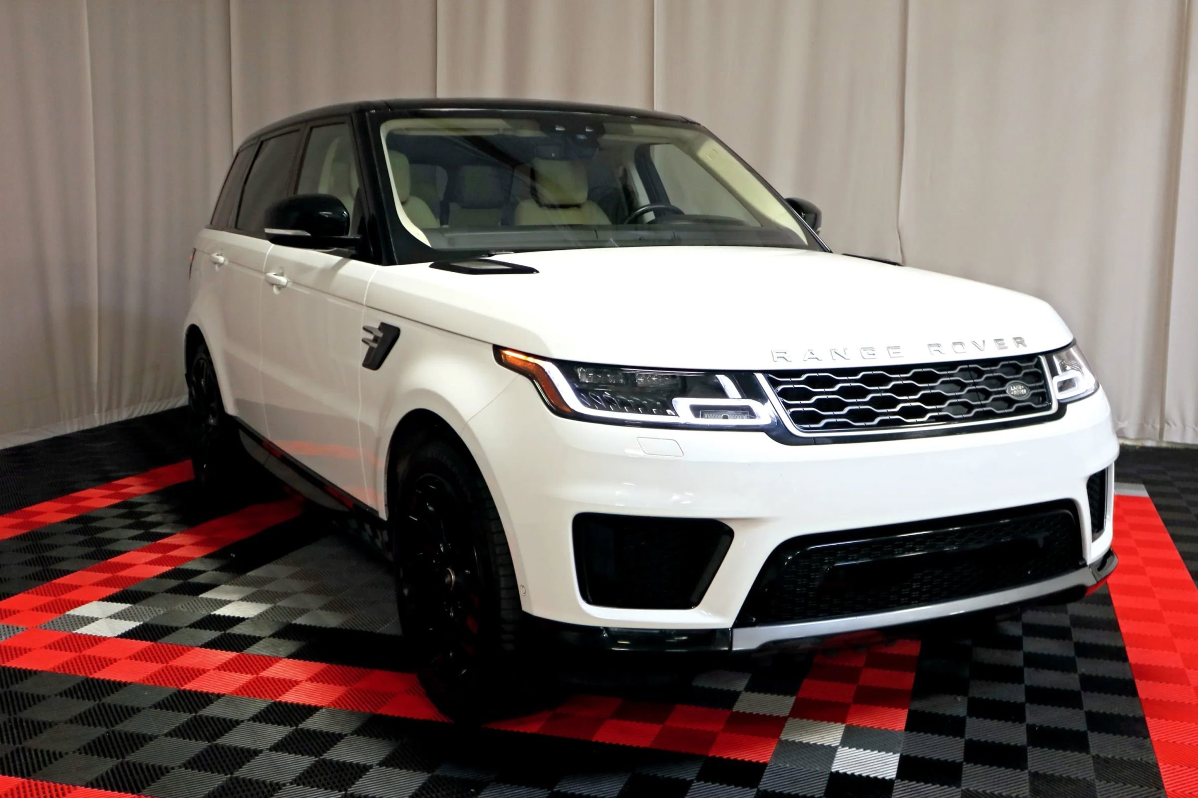 Used 2020 Land Rover Range Rover Sport HSE AWD/4WD image 1