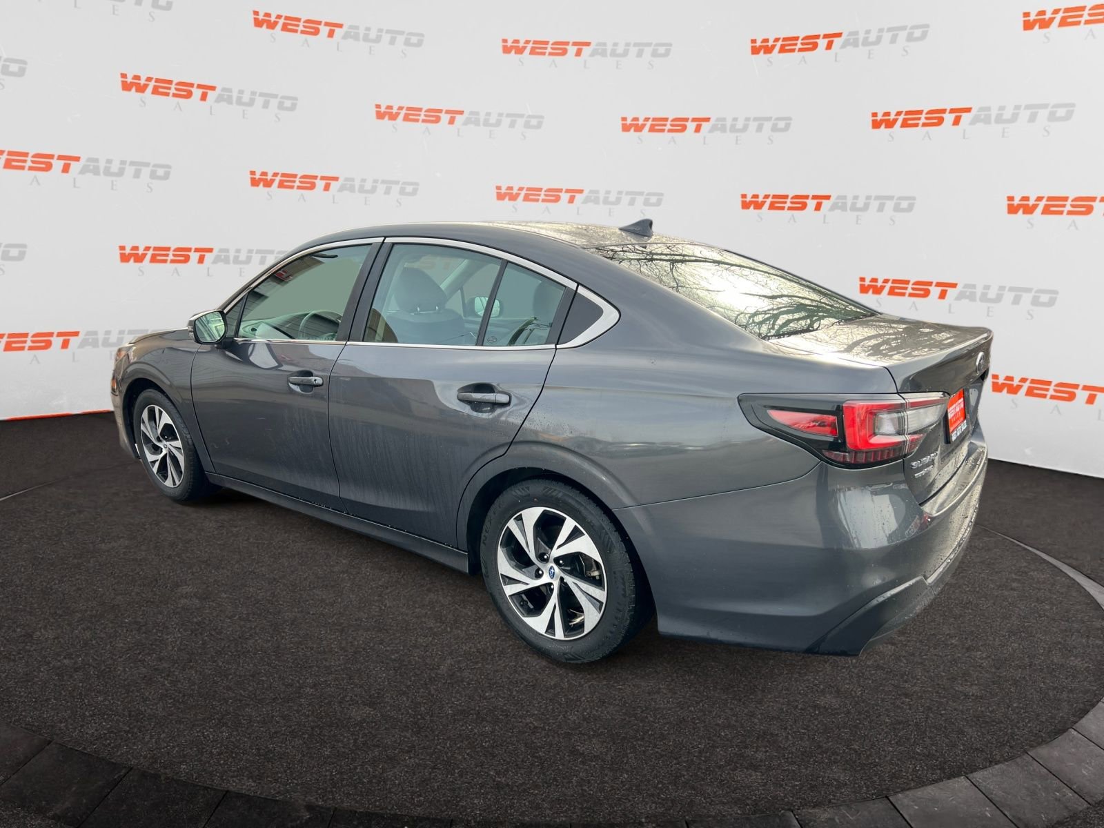 Used 2021 Subaru Legacy Premium AWD/4WD image 3