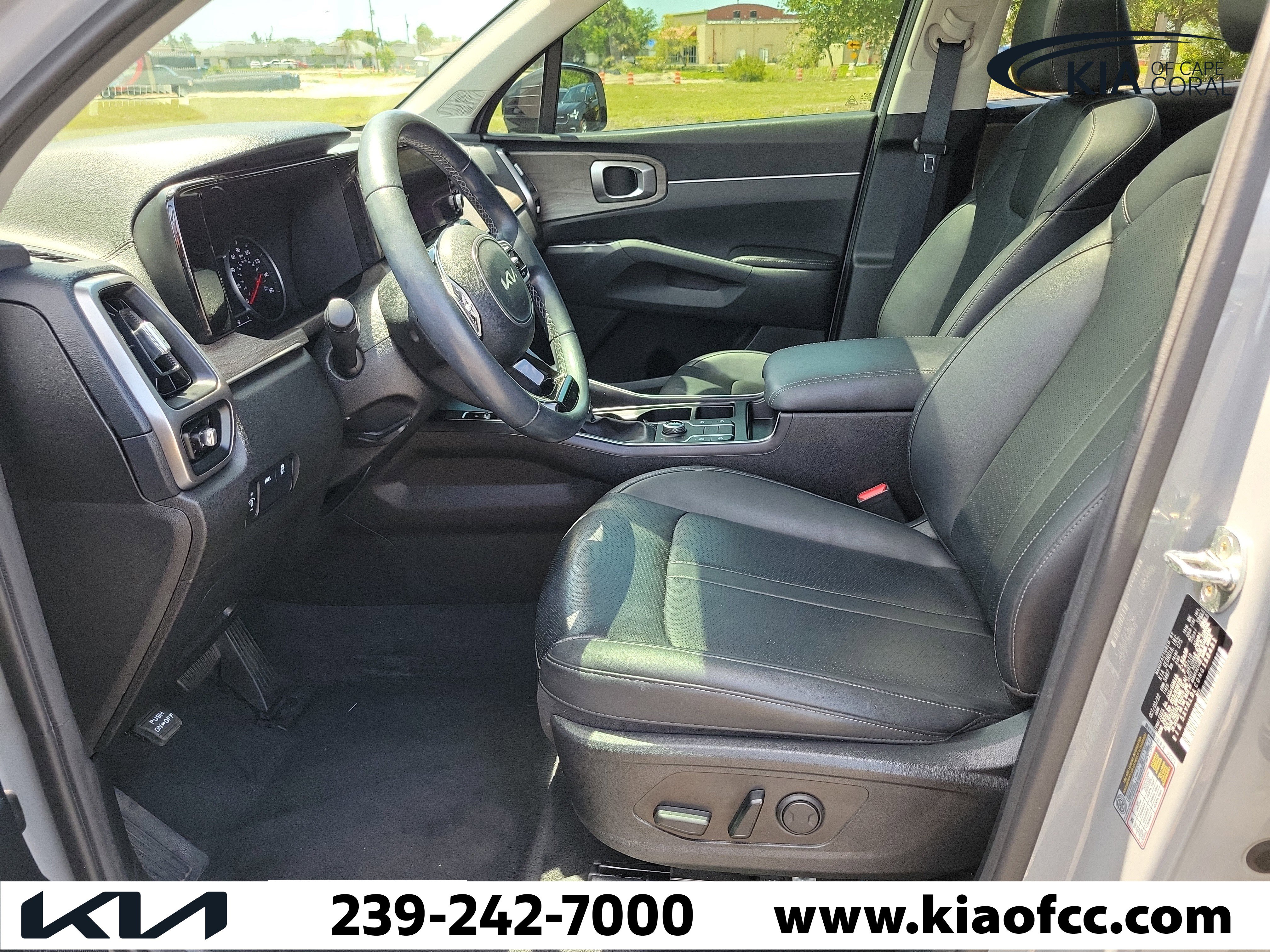 Certified 2022 Kia Sorento S w/ Panoramic Sunroof Package image 23