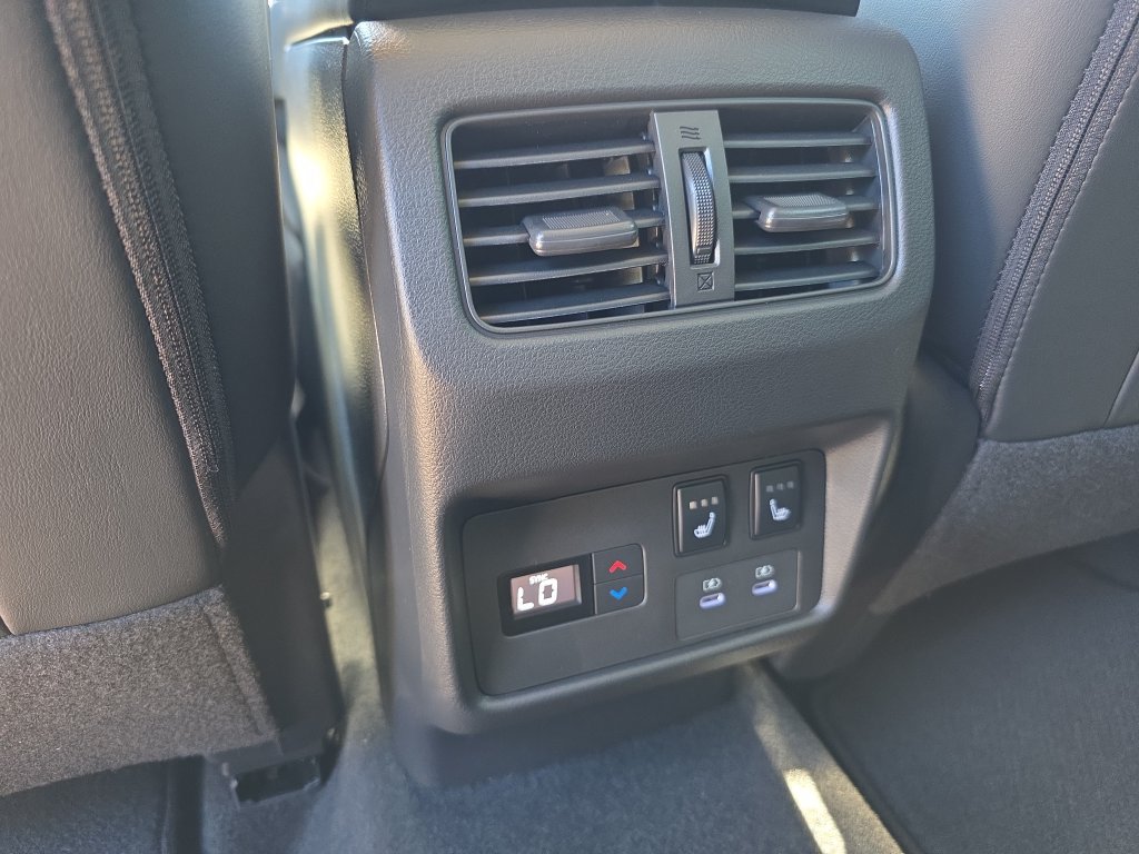 New 2026 Nissan Rogue Platinum w/ Platinum Premium Package AWD/4WD image 37