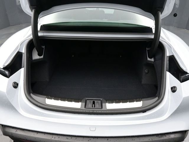 Used 2025 Porsche Taycan GTS image 17