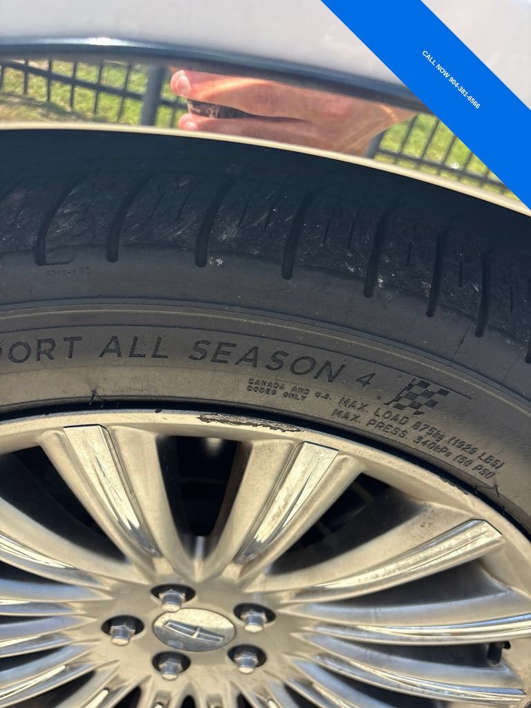 Used 2015 Lincoln MKS w/ Equipment Group 101A FWD image 10