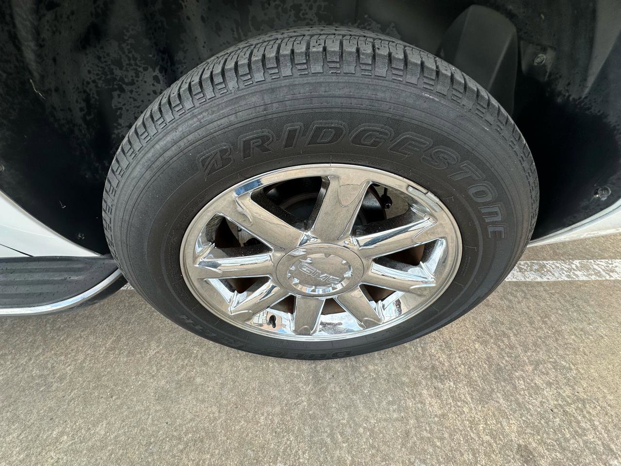 Used 2014 GMC Yukon XL Denali image 30