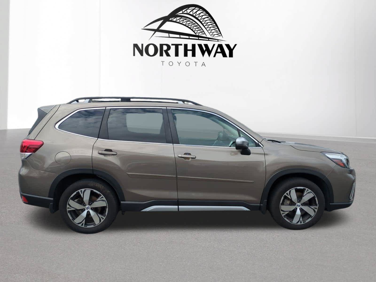 Used 2021 Subaru Forester Touring AWD/4WD image 2
