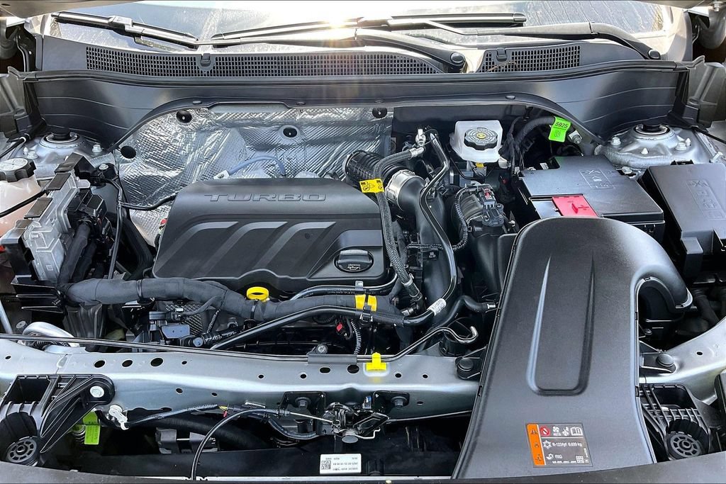 Used 2025 Chevrolet Trax LT FWD image 18
