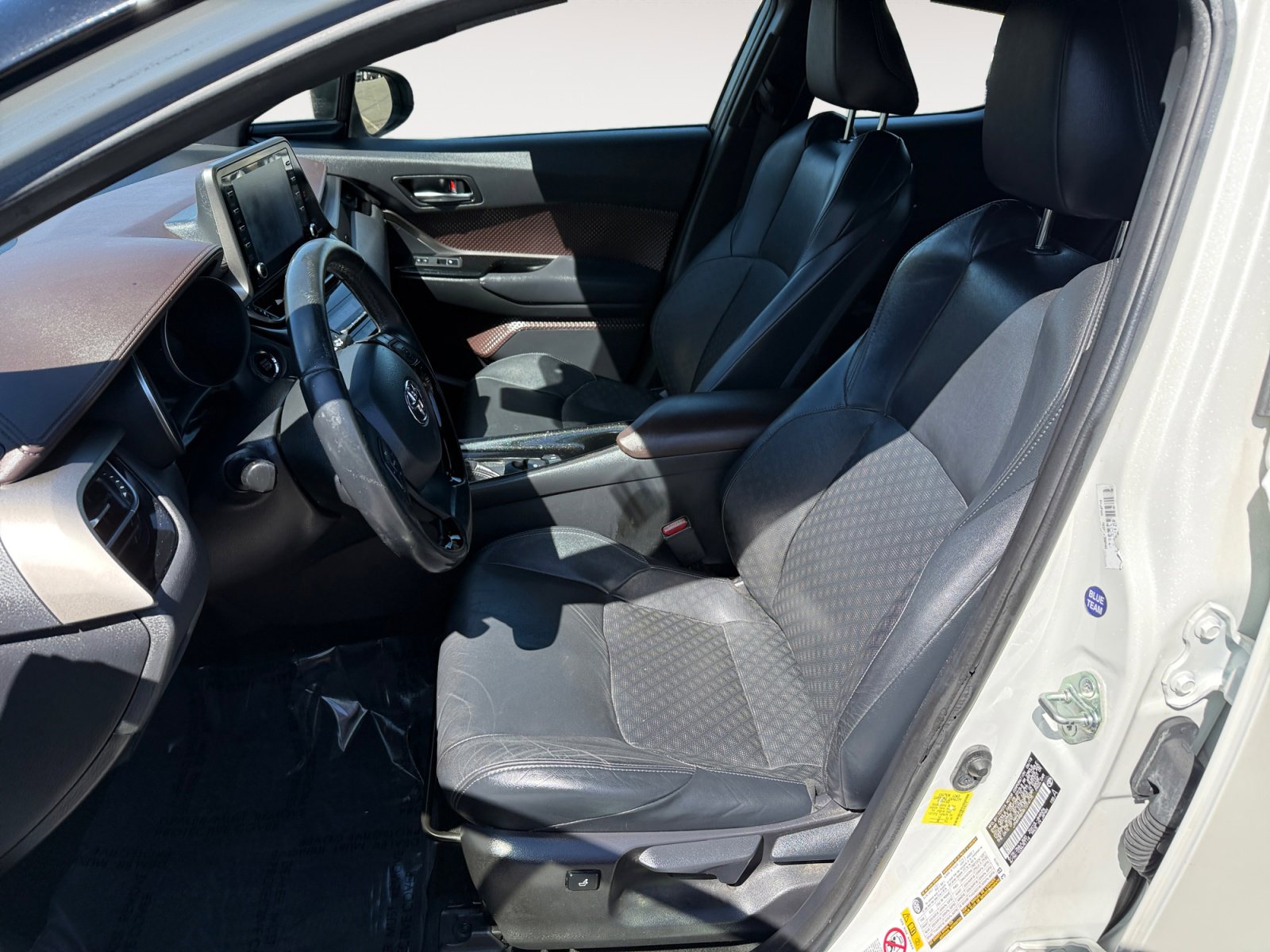 Used 2019 Toyota C-HR Limited image 10