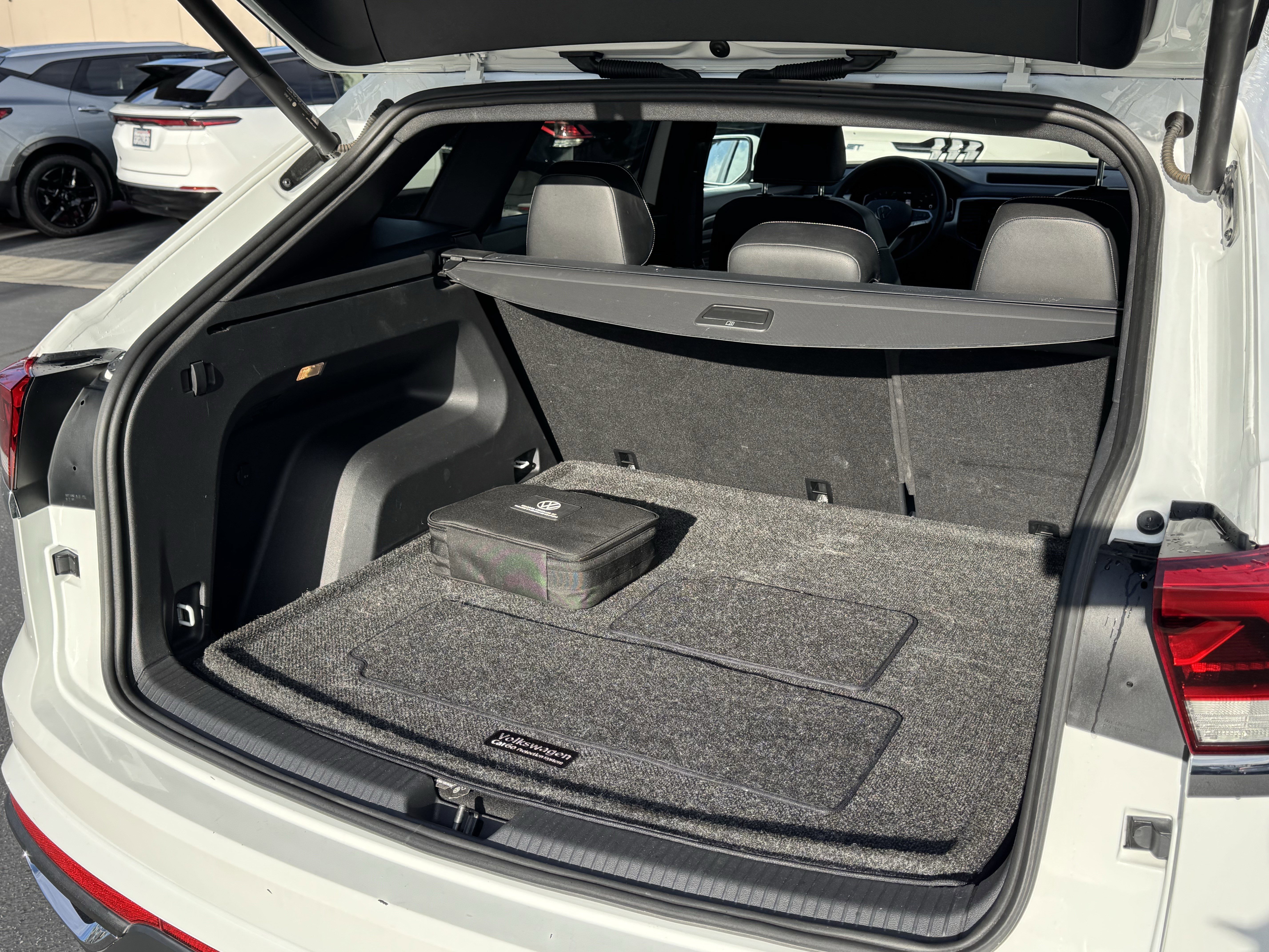 Certified 2023 Volkswagen Atlas Cross Sport SE w/ Black Wheel Package image 37