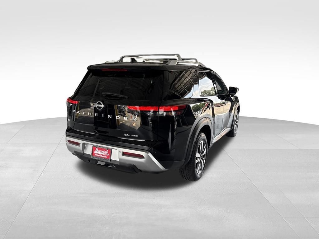 Used 2023 Nissan Pathfinder SL AWD/4WD image 5