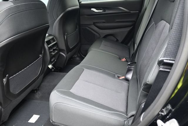 New 2026 Jeep Grand Cherokee Laredo X AWD/4WD image 32
