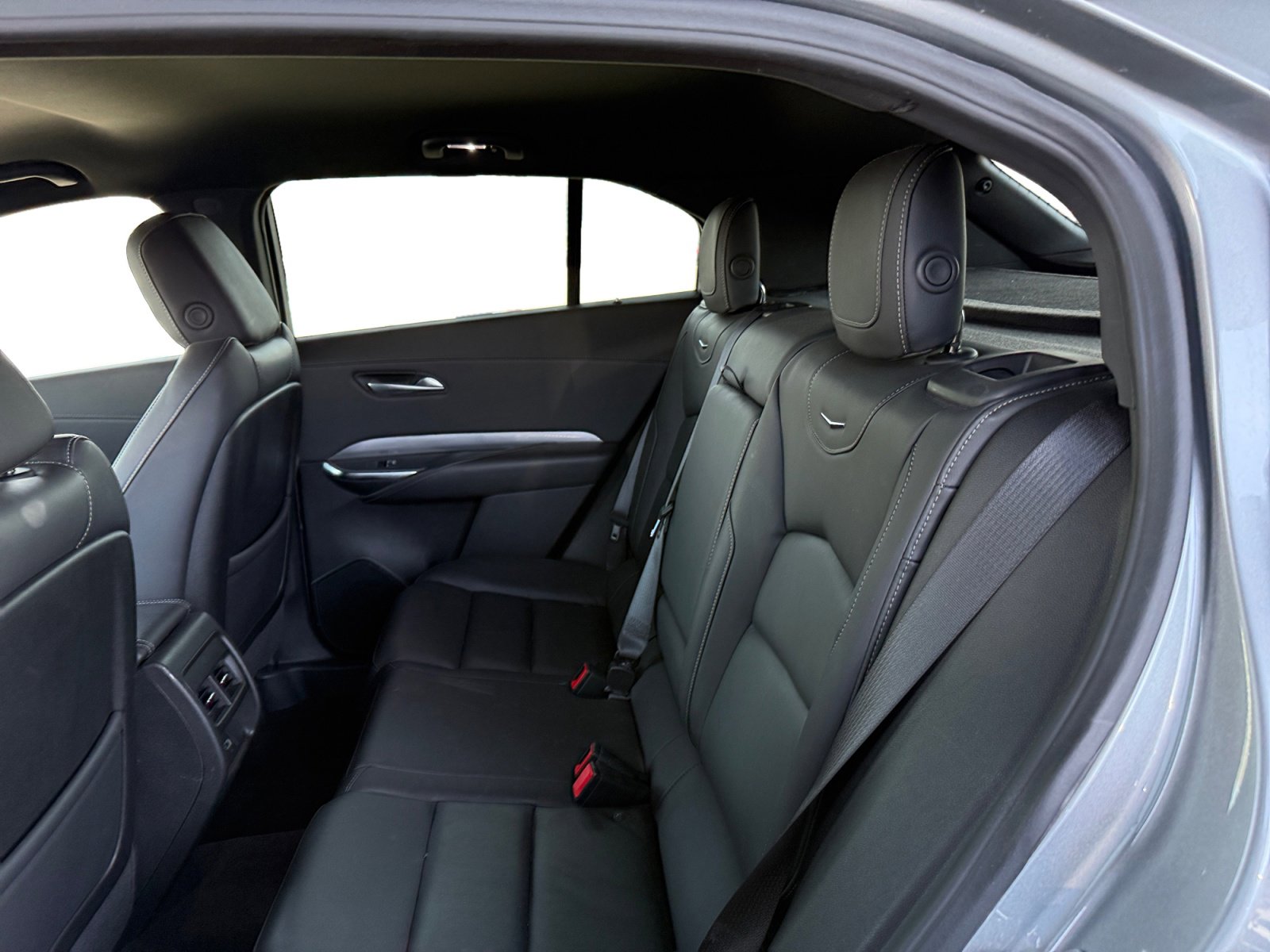 Used 2025 Cadillac XT4 Premium Luxury FWD image 11