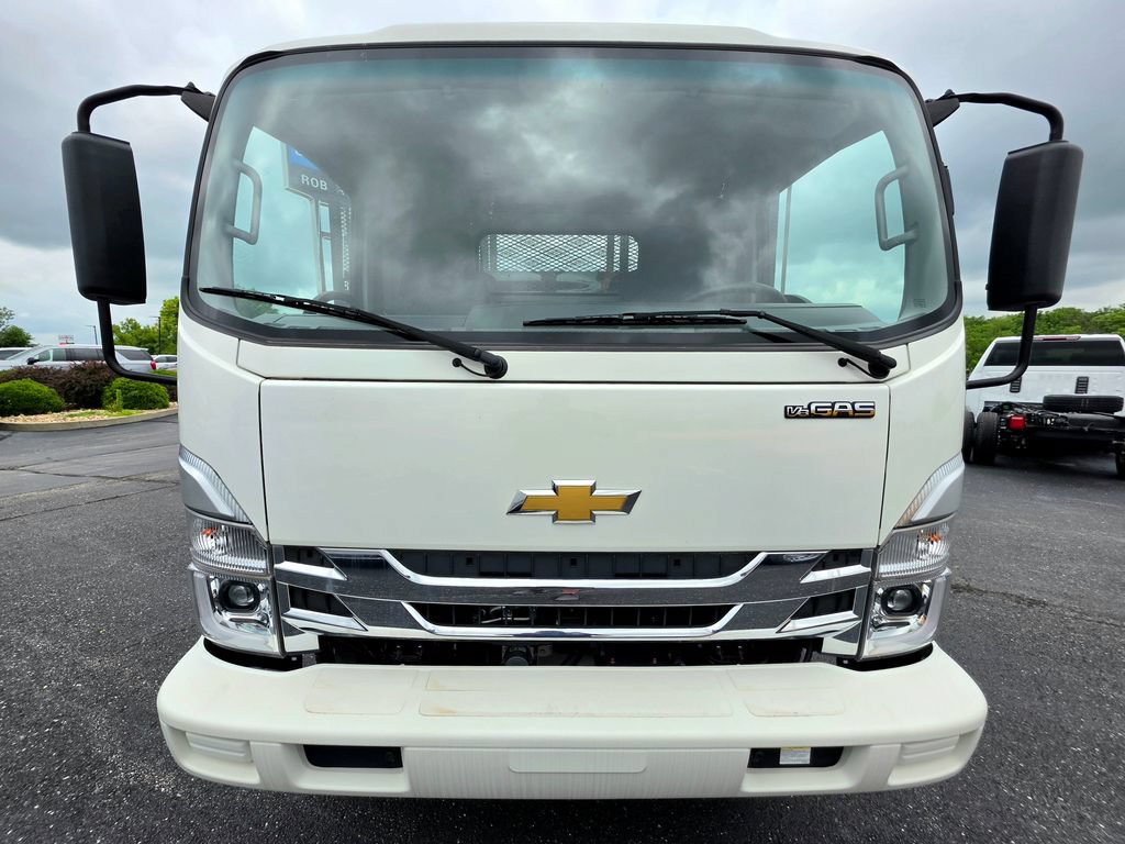 Used 2024 Chevrolet Low Cab Forward 5500XG RWD image 9