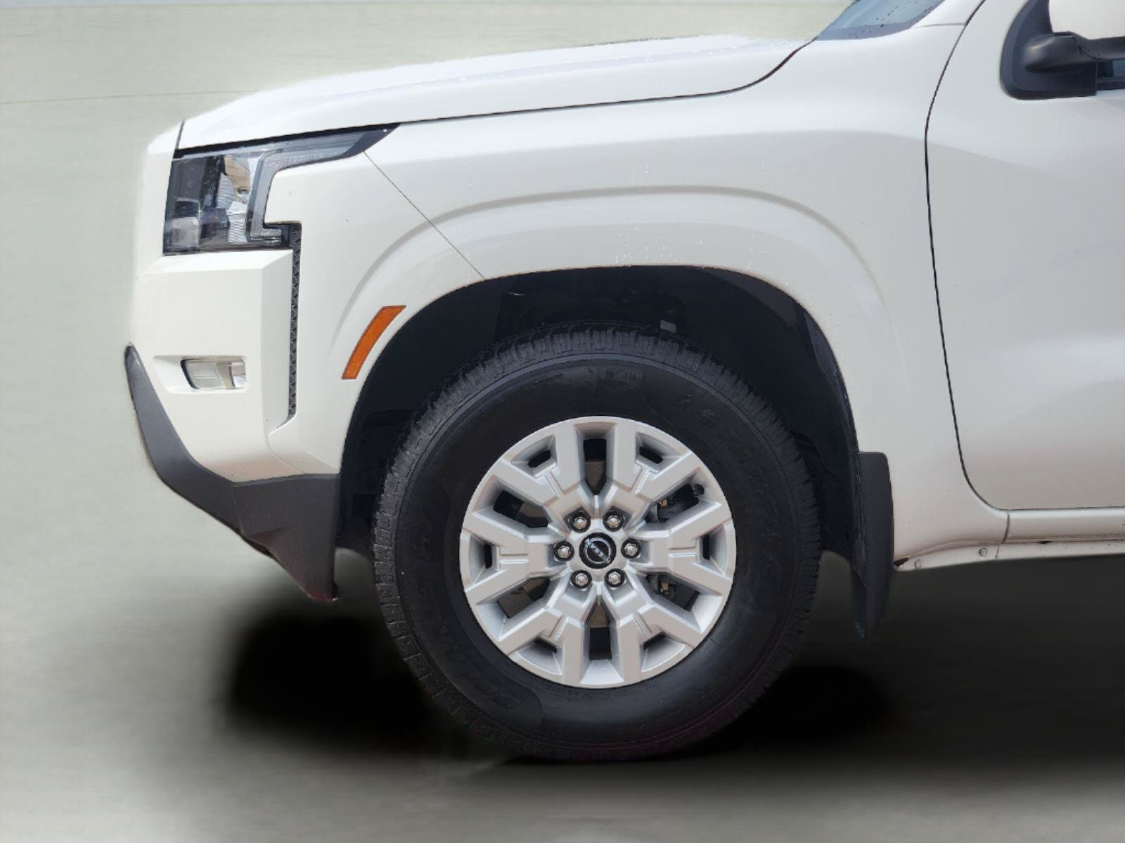 Used 2024 Nissan Frontier SV w/ SV Convenience Package RWD image 9