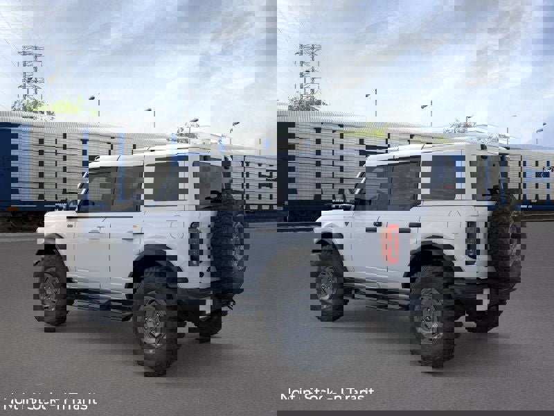 New 2025 Ford Bronco Badlands image 4
