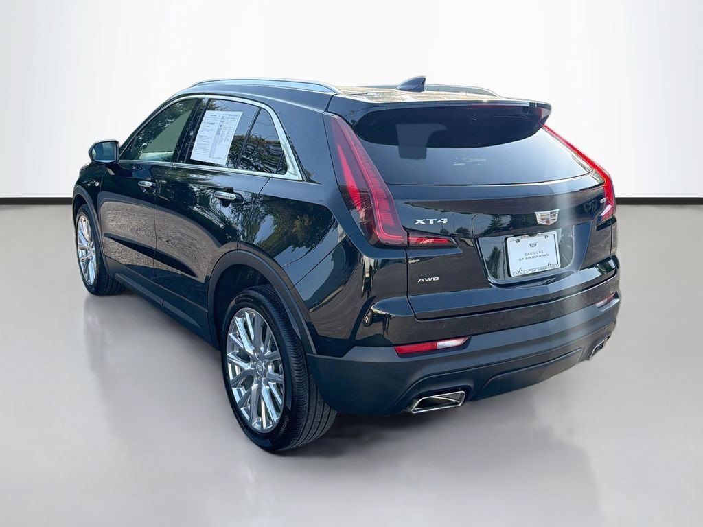 Certified 2023 Cadillac XT4 Luxury w/ Cold Weather Package AWD/4WD image 8