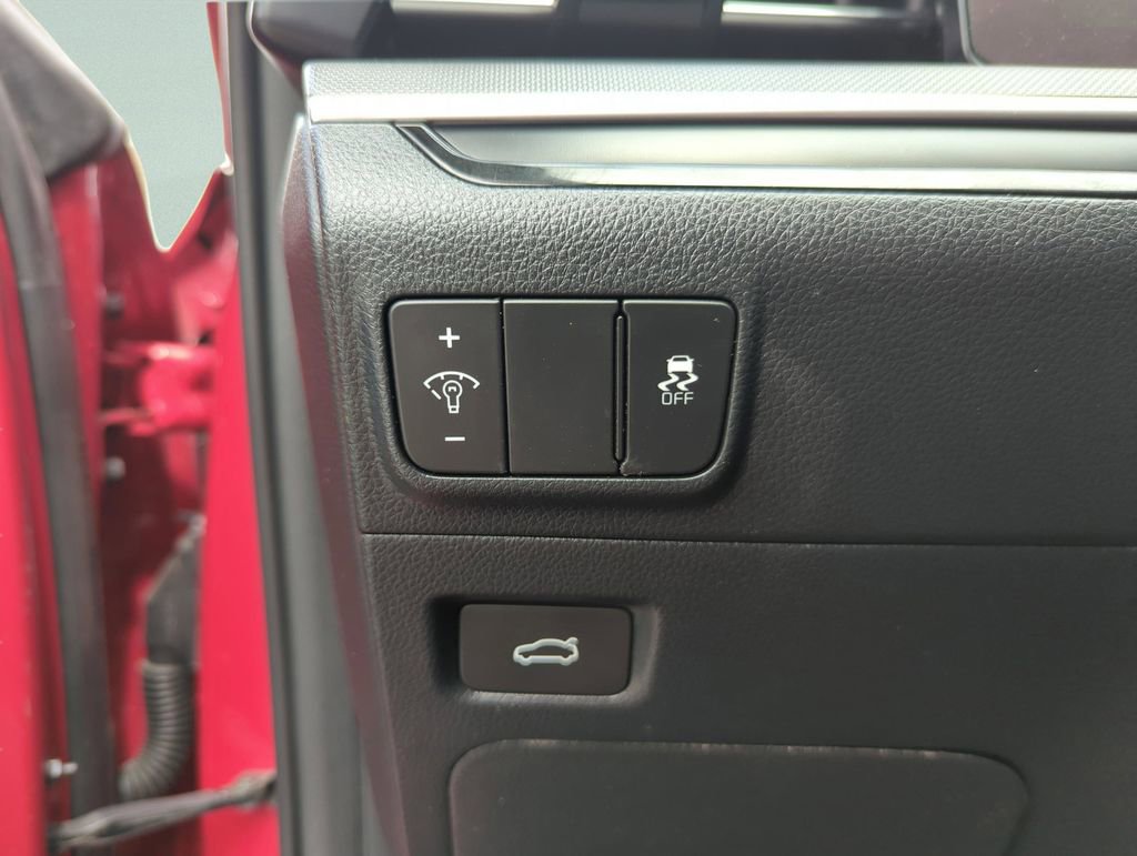 Used 2025 Kia K5 LXS image 35