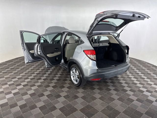 Used 2019 Honda HR-V LX image 16