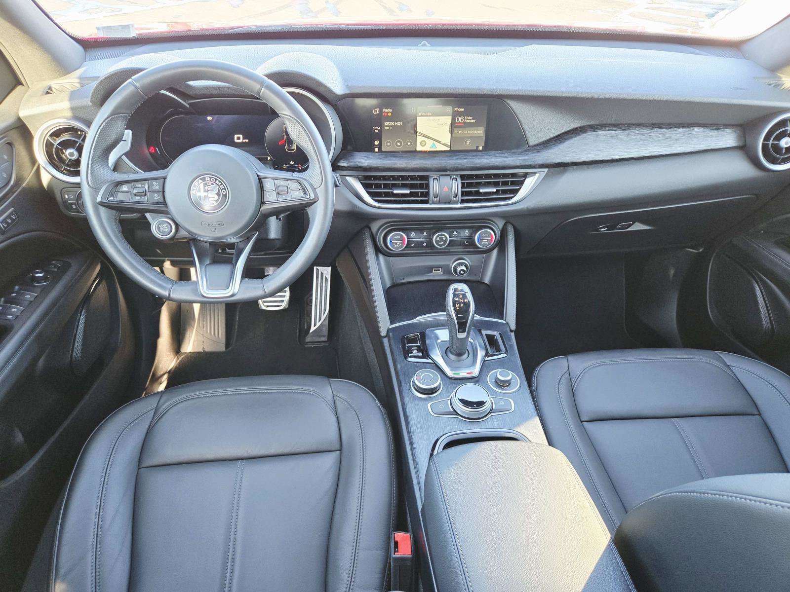 Used 2024 Alfa Romeo Stelvio Sprint image 11