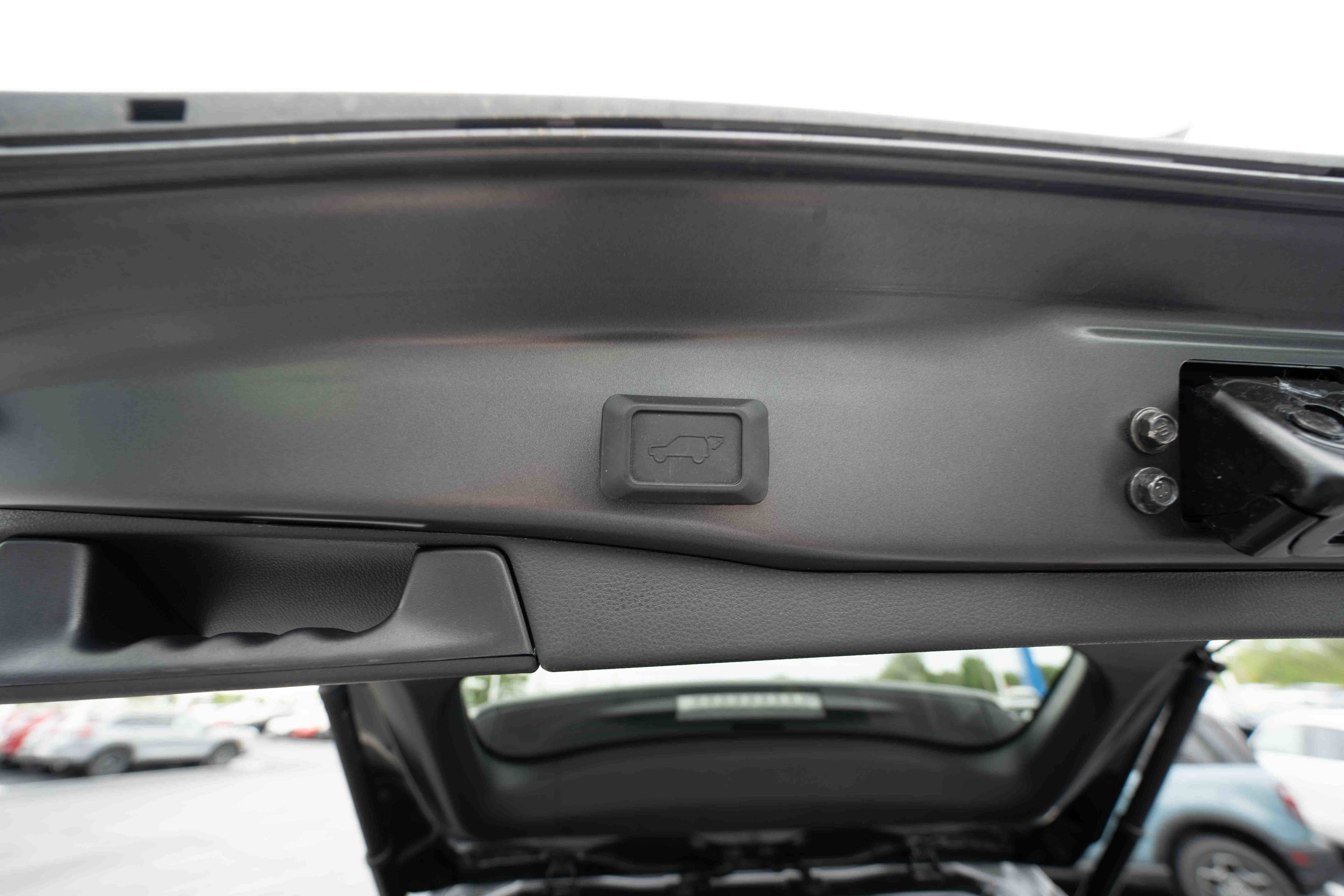 Used 2023 Toyota RAV4 XLE Premium AWD/4WD image 29