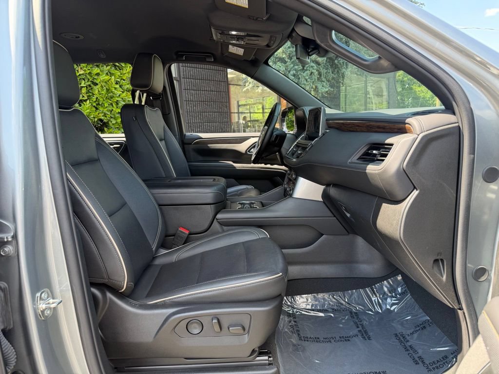 Used 2024 Chevrolet Tahoe Premier AWD/4WD image 35