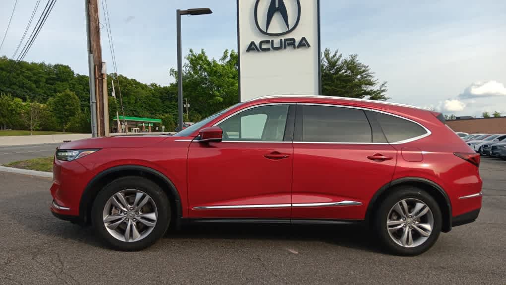 Used 2022 Acura MDX SH-AWD image 2