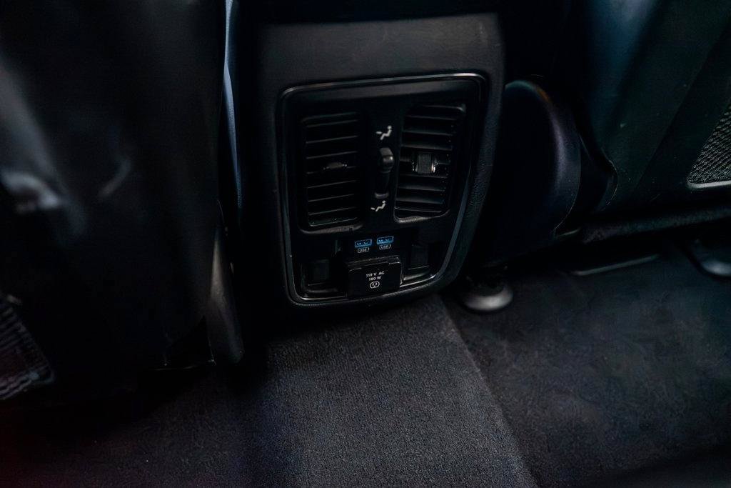 Used 2019 Jeep Grand Cherokee Limited AWD/4WD image 17