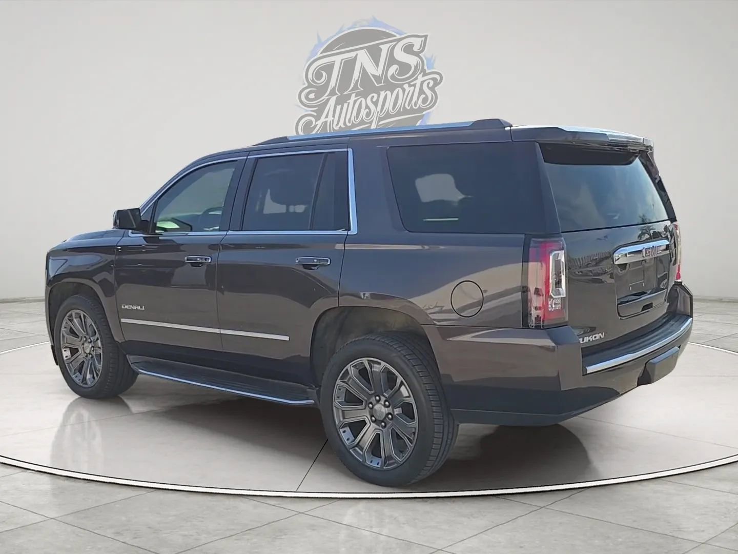 Used 2016 GMC Yukon Denali w/ Open Road Package RWD image 4