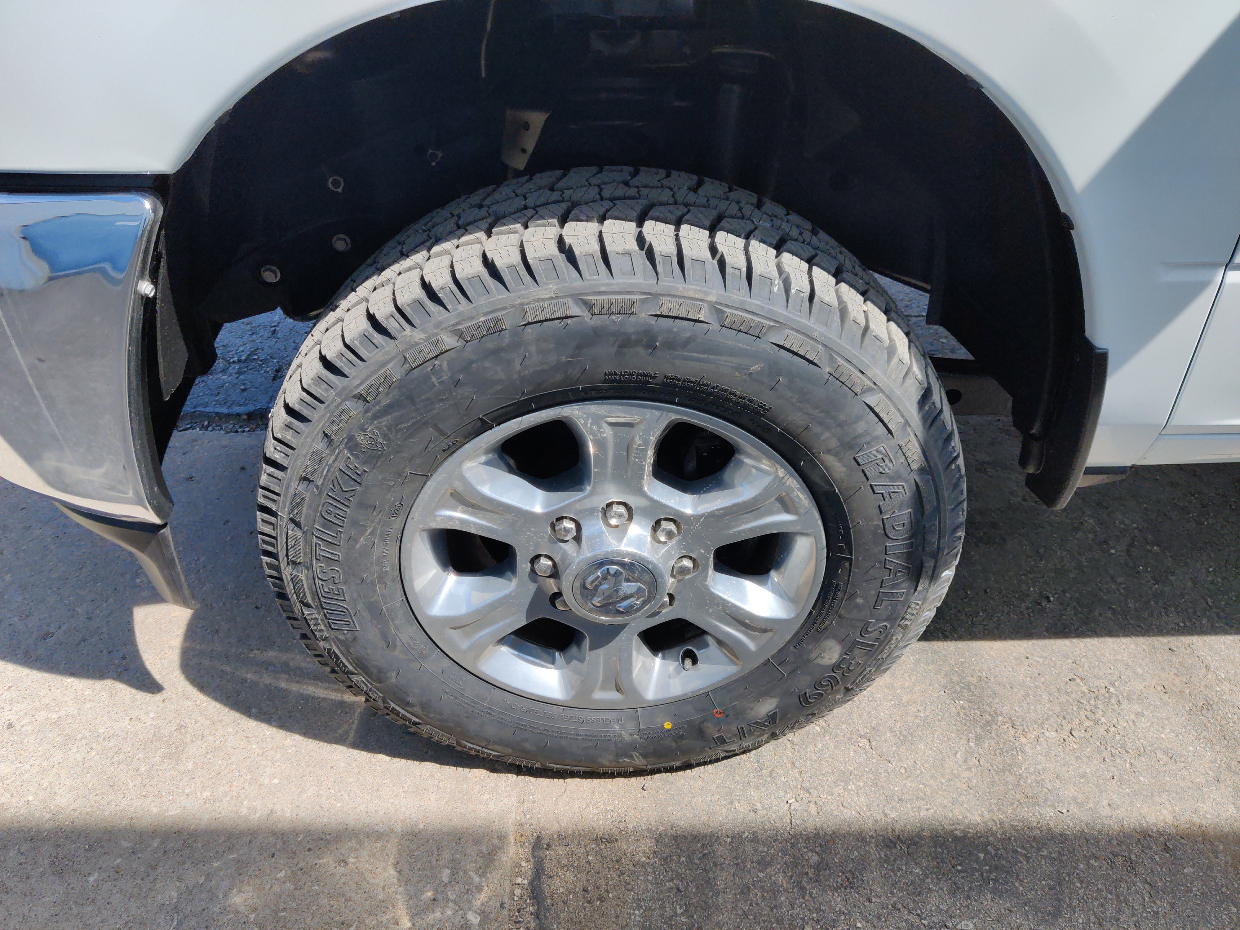 Used 2022 RAM 2500 Big Horn w/ Level A Equipment Group image 9