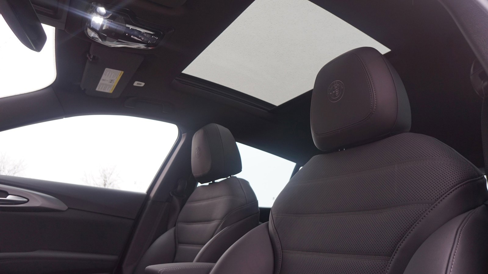 New 2024 Alfa Romeo Tonale Veloce image 17