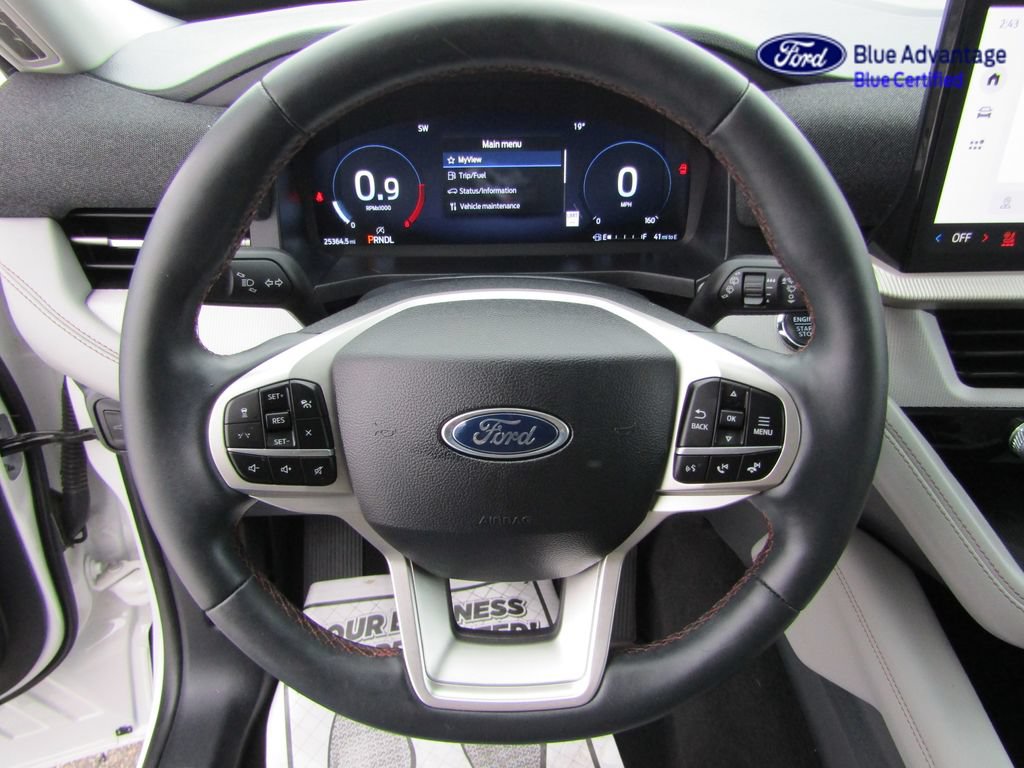 Certified 2025 Ford Explorer Active w/ Active Comfort Package AWD/4WD image 15