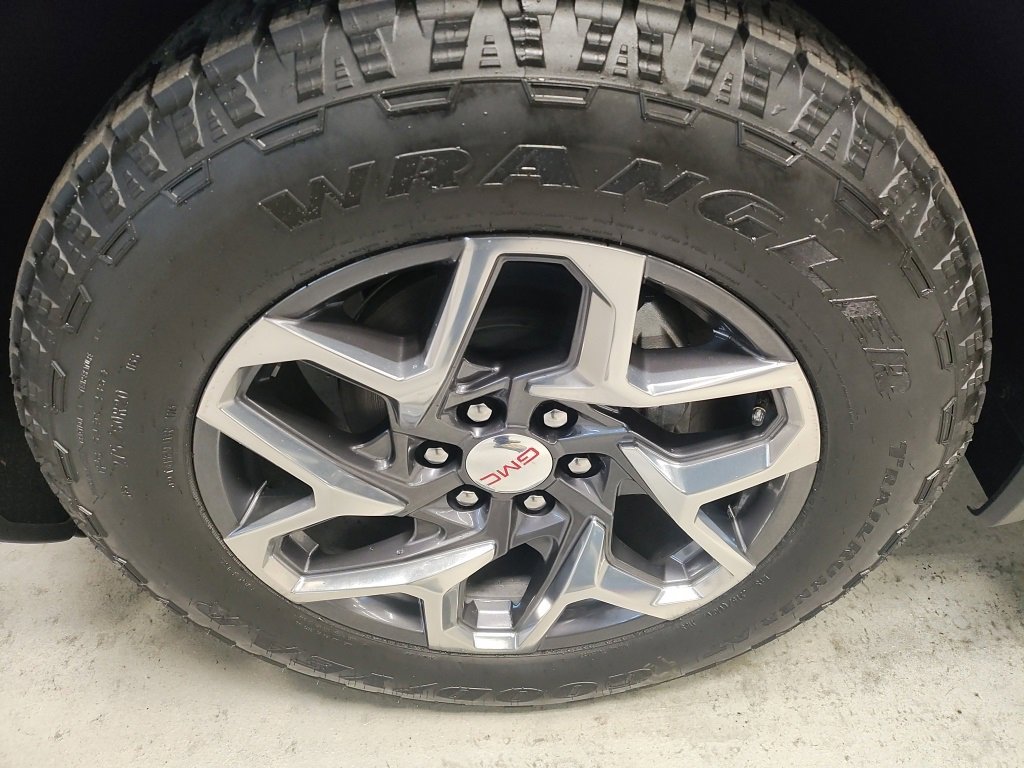 New 2026 GMC Sierra 1500 SLT w/ SLT Premium Plus Package image 16