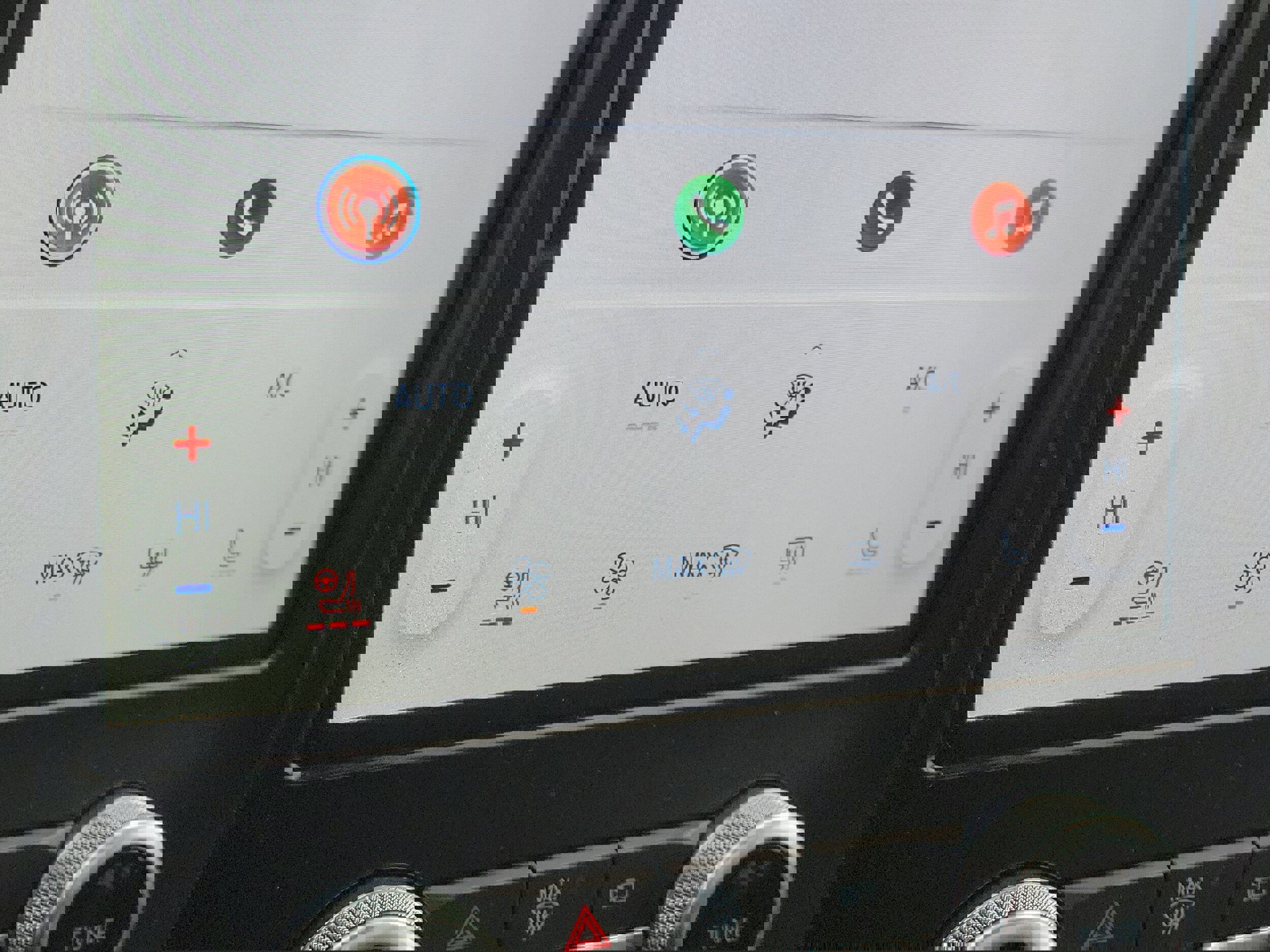 Used 2024 Ford Edge SEL w/ Convenience Package image 29