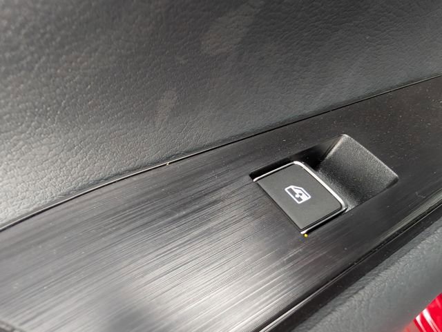 New 2026 Nissan Kicks SR w/ Cold Weather Package image 12